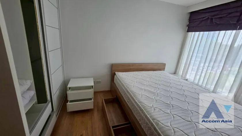 13  2 br Apartment For Rent in Ploenchit ,Bangkok BTS Chitlom at Apartment Steps from Lumpini Park AA45829