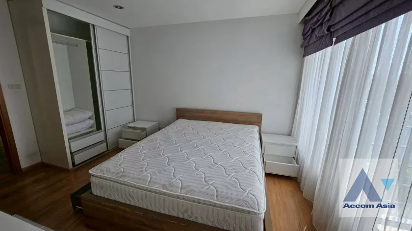 14  2 br Apartment For Rent in Ploenchit ,Bangkok BTS Chitlom at Apartment Steps from Lumpini Park AA45829
