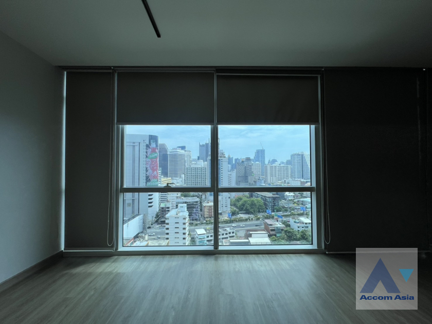 18  4 br Condominium For Rent in Ploenchit ,Bangkok BTS Ploenchit at Athenee Residence AA45830