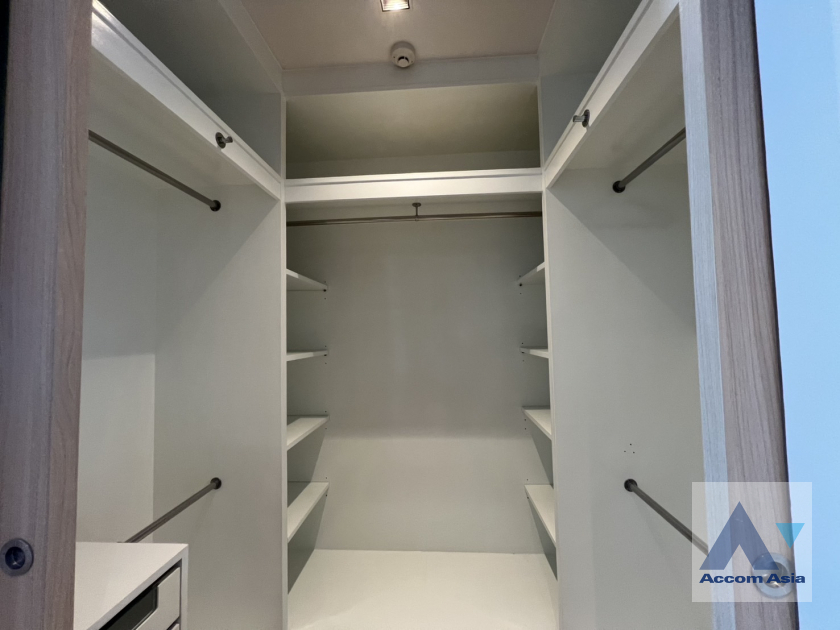 11  4 br Condominium For Rent in Ploenchit ,Bangkok BTS Ploenchit at Athenee Residence AA45830