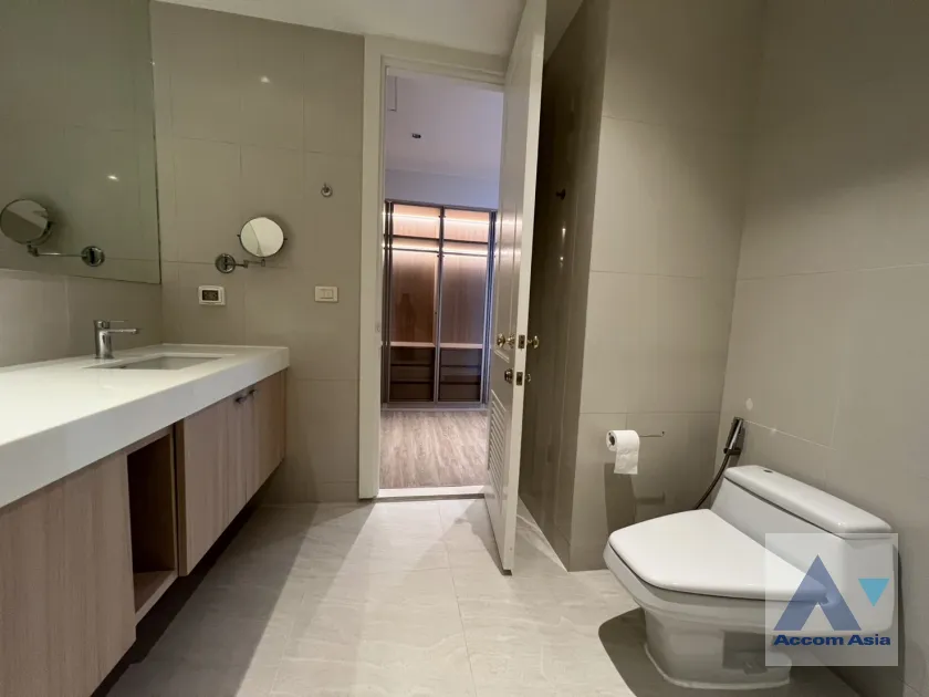 14  4 br Condominium For Rent in Ploenchit ,Bangkok BTS Ploenchit at Athenee Residence AA45830