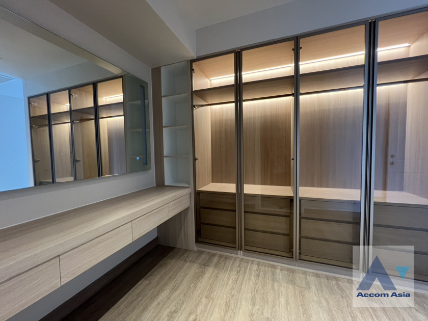 15  4 br Condominium For Rent in Ploenchit ,Bangkok BTS Ploenchit at Athenee Residence AA45830