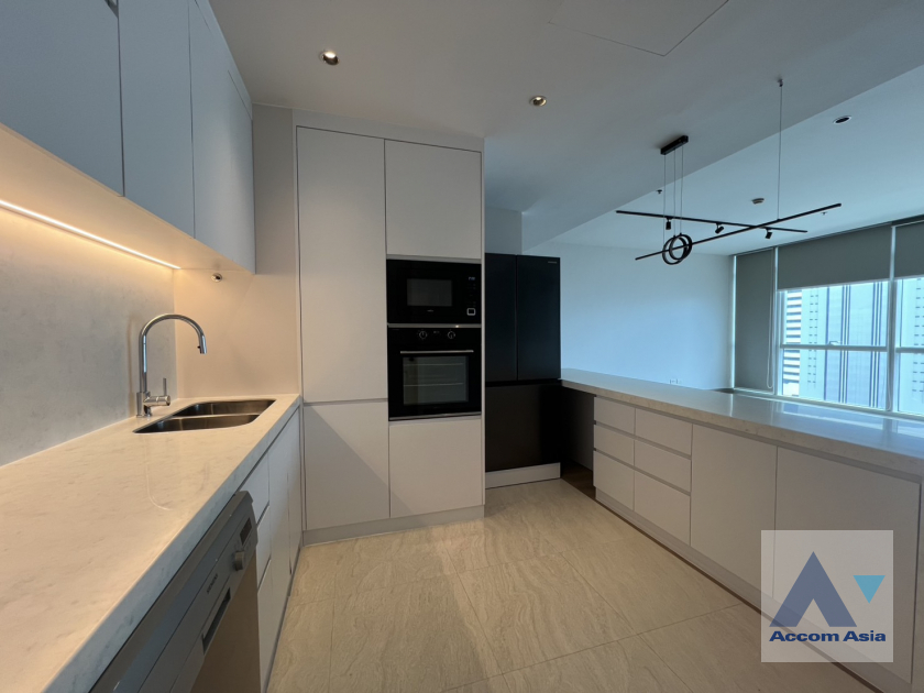  1  4 br Condominium For Rent in Ploenchit ,Bangkok BTS Ploenchit at Athenee Residence AA45830