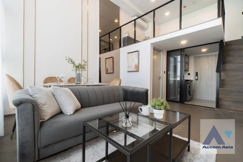 unitDuplex Condo |  2 Bedrooms  Condominium For Rent & Sale in Silom, Bangkok  (AA45835)