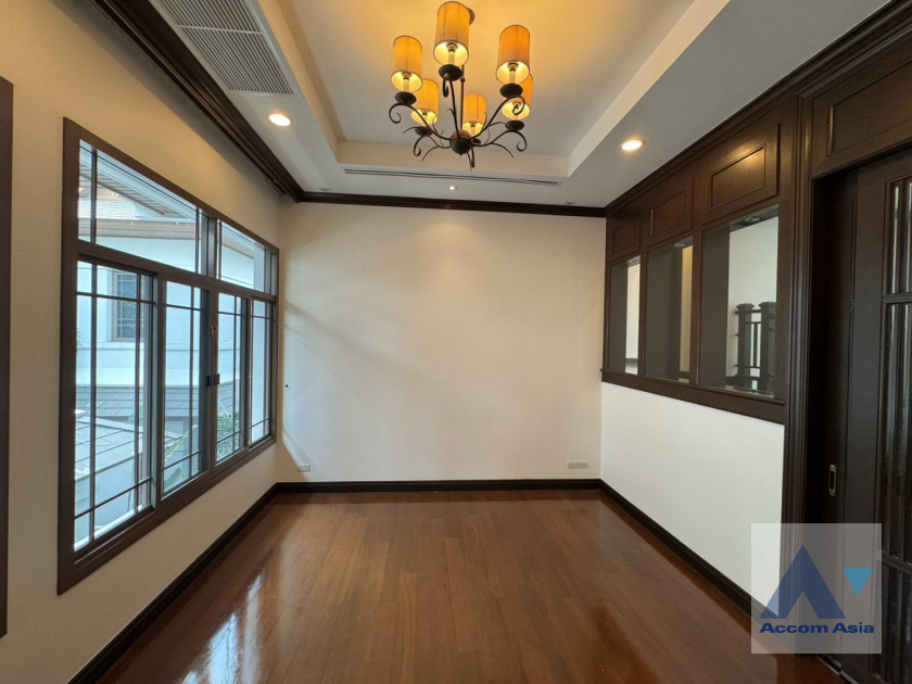 14  4 br House For Rent in Sathorn ,Bangkok BTS Saint Louis - BRT Thanon Chan at Exclusive Resort Style Home  AA45837