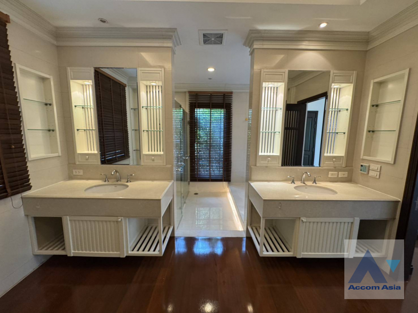 19  4 br House For Rent in Sathorn ,Bangkok BTS Saint Louis - BRT Thanon Chan at Exclusive Resort Style Home  AA45837