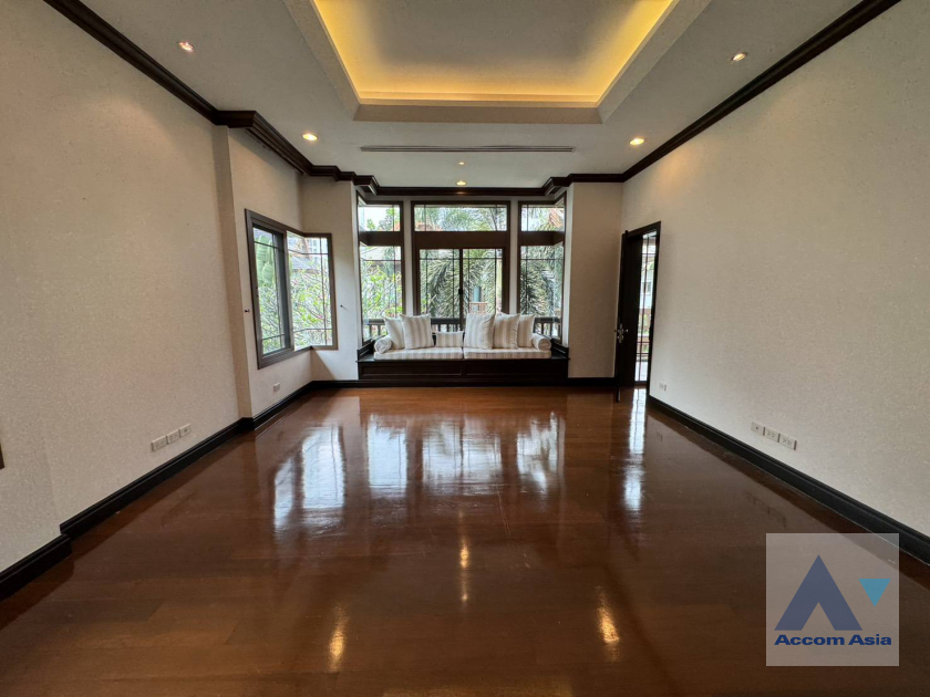 17  4 br House For Rent in Sathorn ,Bangkok BTS Saint Louis - BRT Thanon Chan at Exclusive Resort Style Home  AA45837