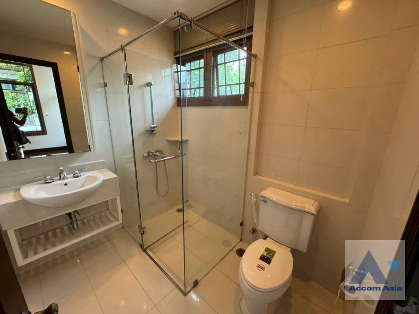 24  4 br House For Rent in Sathorn ,Bangkok BTS Saint Louis - BRT Thanon Chan at Exclusive Resort Style Home  AA45837