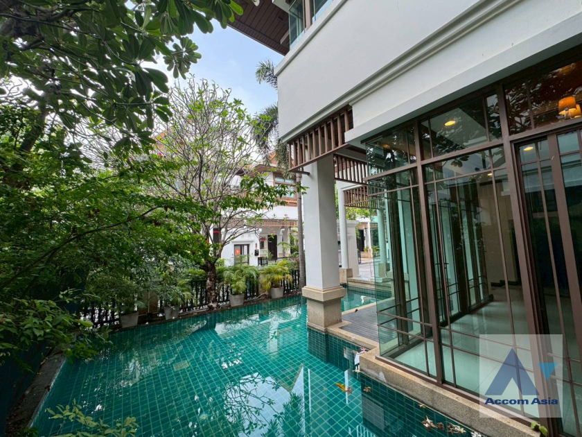 28  4 br House For Rent in Sathorn ,Bangkok BTS Saint Louis - BRT Thanon Chan at Exclusive Resort Style Home  AA45837