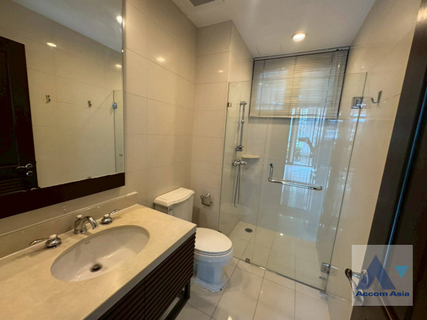 26  4 br House For Rent in Sathorn ,Bangkok BTS Saint Louis - BRT Thanon Chan at Exclusive Resort Style Home  AA45837