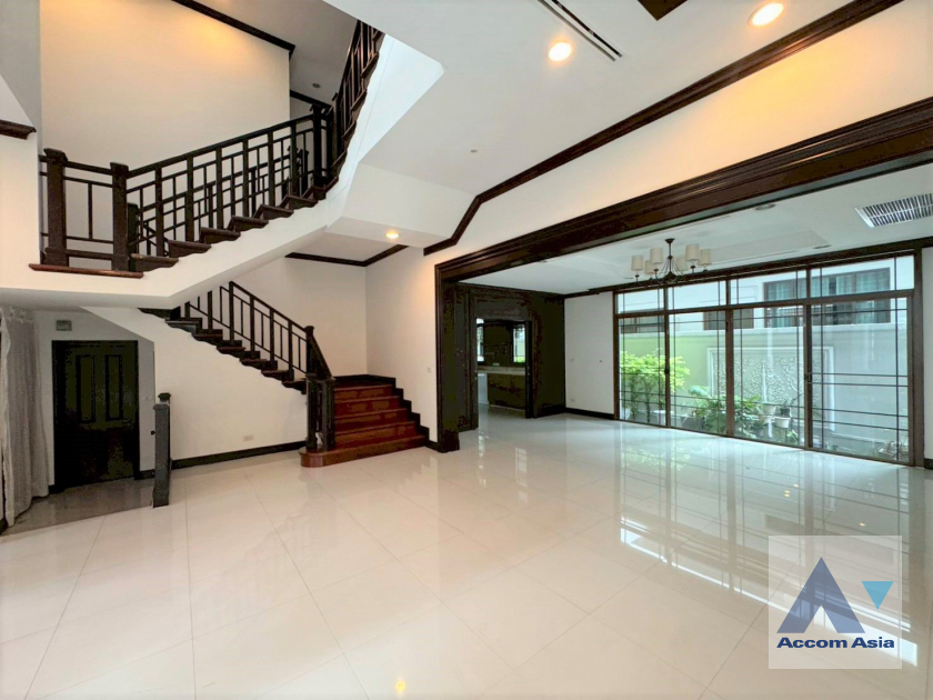 7  4 br House For Rent in Sathorn ,Bangkok BTS Saint Louis - BRT Thanon Chan at Exclusive Resort Style Home  AA45837