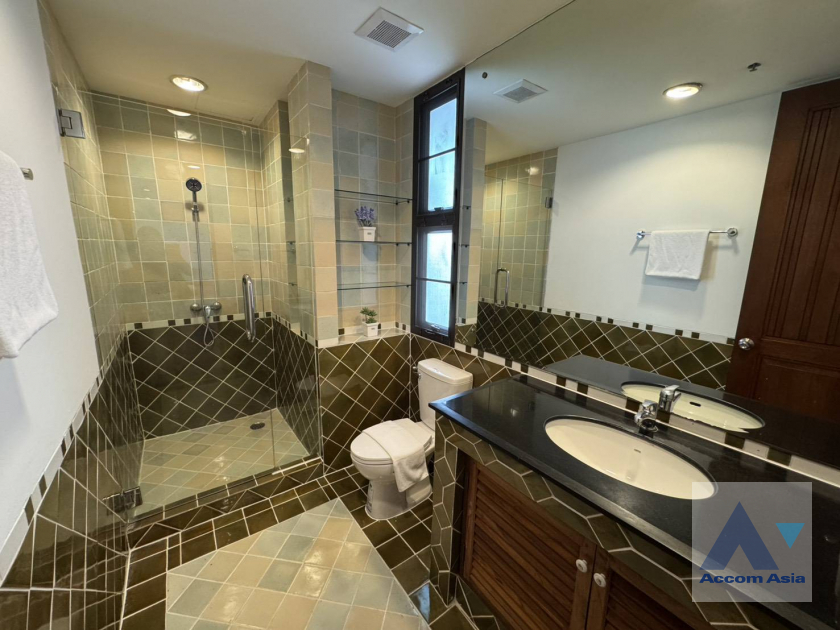 14  2 br Apartment For Rent in Sathorn ,Bangkok BRT Thanon Chan at Spacious Residence Situated on Chan Road AA45840