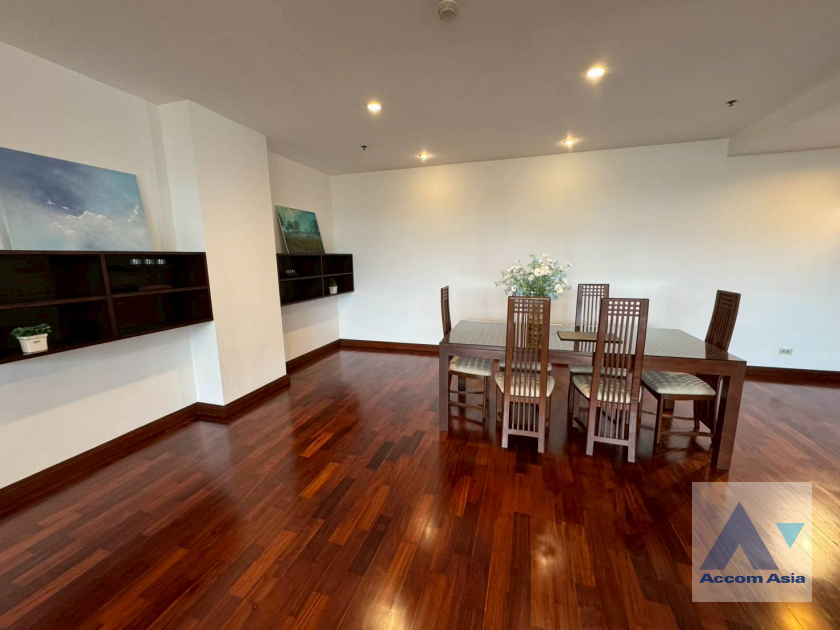 4  2 br Apartment For Rent in Sathorn ,Bangkok BRT Thanon Chan at Spacious Residence Situated on Chan Road AA45840