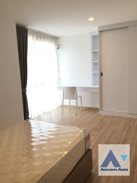 5  2 br Apartment For Rent in Sukhumvit ,Bangkok BTS Phrom Phong at A Cozy Low-Rise Residence 6 Mins Walk From BTS AA45841