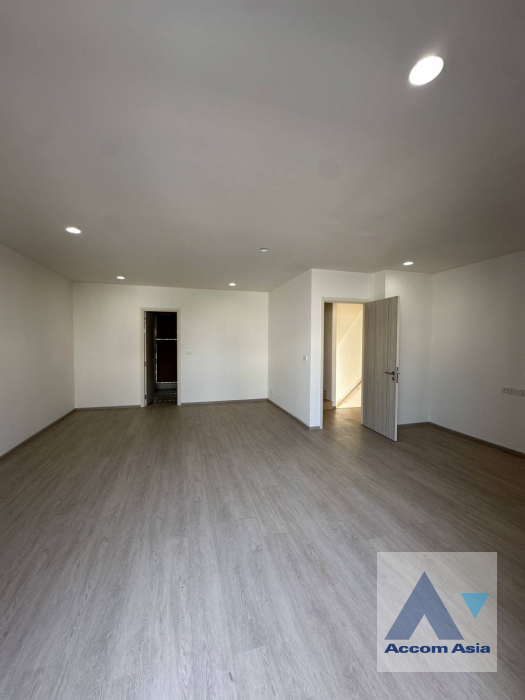 6  3 br House For Rent in Krungthep Kreetha ,Bangkok  at Nue Verse Krungthep Kreetha AA45846