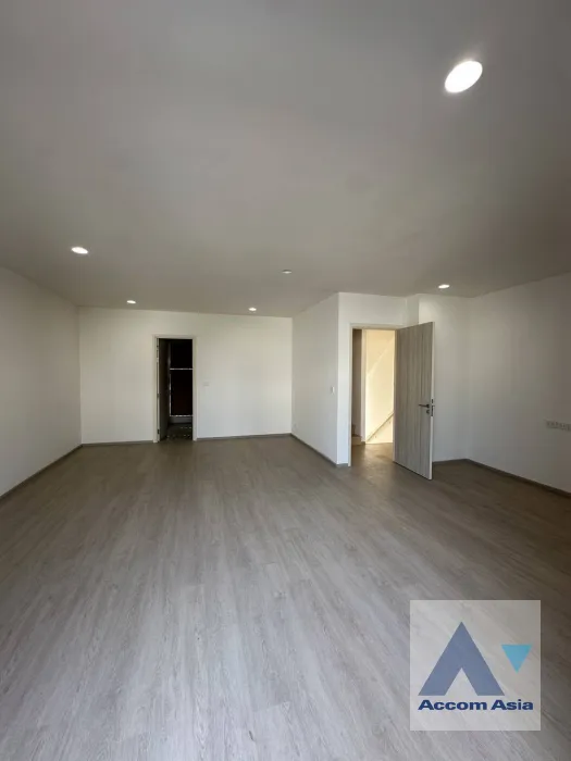 6  3 br House For Rent in Krungthep Kreetha ,Bangkok  at Nue Verse Krungthep Kreetha AA45846