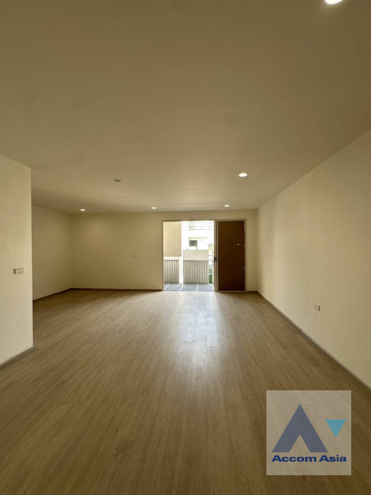 7  3 br House For Rent in Krungthep Kreetha ,Bangkok  at Nue Verse Krungthep Kreetha AA45846