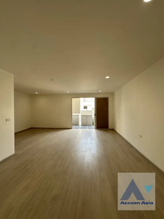 7  3 br House For Rent in Krungthep Kreetha ,Bangkok  at Nue Verse Krungthep Kreetha AA45846