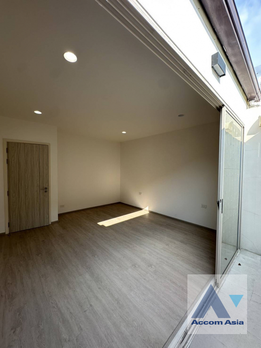 9  3 br House For Rent in Krungthep Kreetha ,Bangkok  at Nue Verse Krungthep Kreetha AA45846