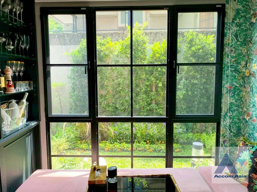 6  3 br Condominium for rent and sale in Ploenchit ,Bangkok BTS Chitlom at Na Vara Residence AA45852