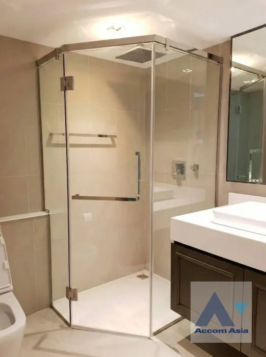 37  3 br Condominium for rent and sale in Ploenchit ,Bangkok BTS Chitlom at Na Vara Residence AA45852