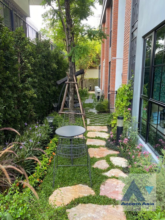 43  3 br Condominium for rent and sale in Ploenchit ,Bangkok BTS Chitlom at Na Vara Residence AA45852