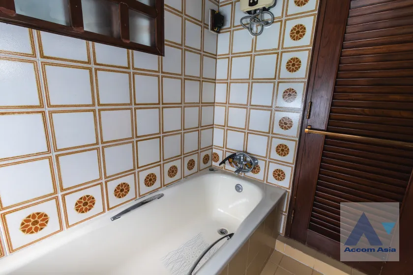 43  House For Rent in Sukhumvit ,Bangkok BTS Phrom Phong AA45857
