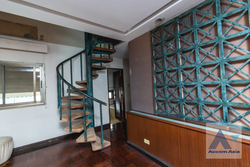 41  House For Rent in Sukhumvit ,Bangkok BTS Phrom Phong AA45857