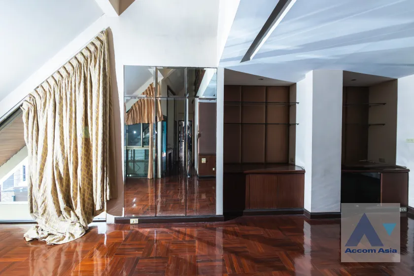 40  House For Rent in Sukhumvit ,Bangkok BTS Phrom Phong AA45857