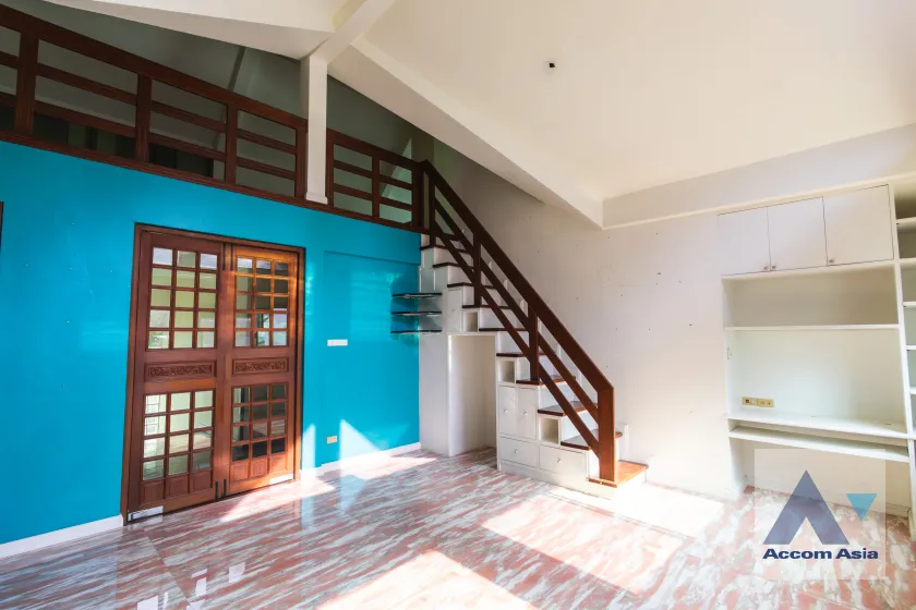 37  House For Rent in Sukhumvit ,Bangkok BTS Phrom Phong AA45857