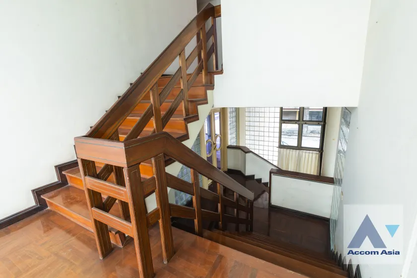 33  House For Rent in Sukhumvit ,Bangkok BTS Phrom Phong AA45857
