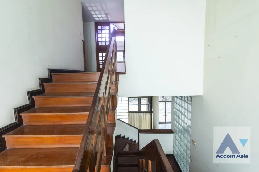 34  House For Rent in Sukhumvit ,Bangkok BTS Phrom Phong AA45857