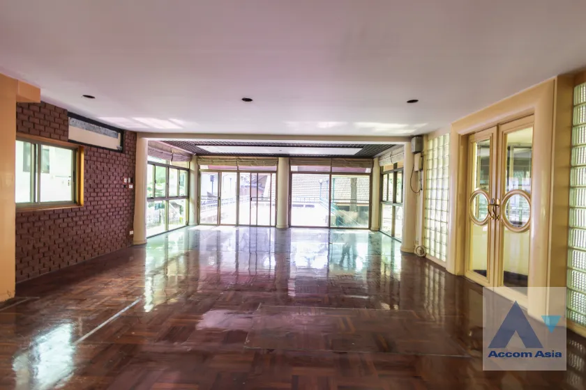 29  House For Rent in Sukhumvit ,Bangkok BTS Phrom Phong AA45857