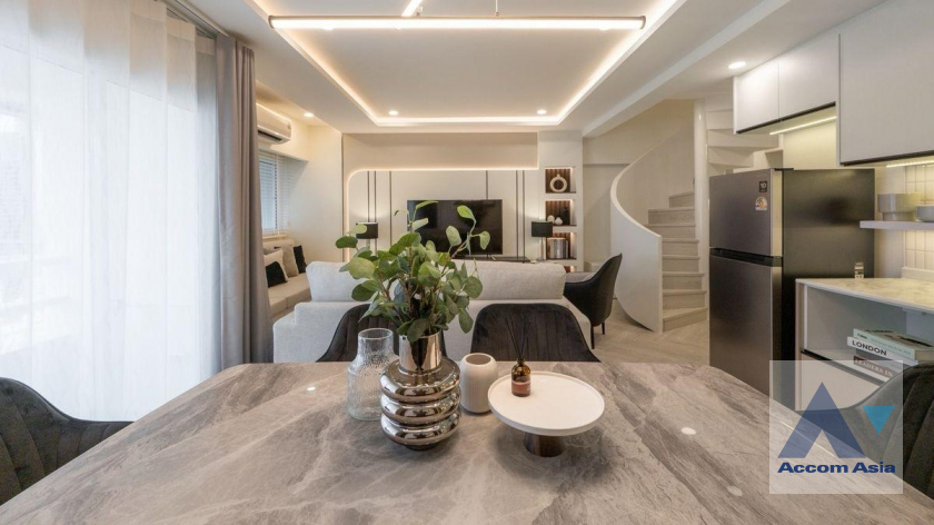  1  2 br Condominium For Sale in Sukhumvit ,Bangkok BTS Thong Lo at Thonglor Tower AA45858