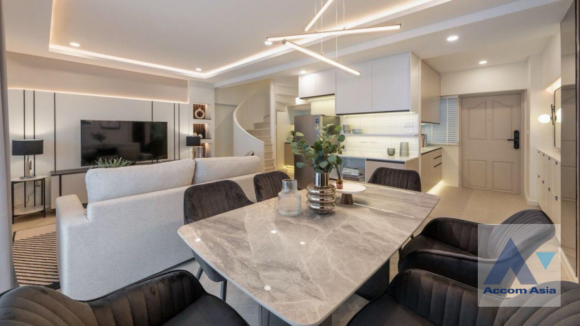 5  2 br Condominium For Sale in Sukhumvit ,Bangkok BTS Thong Lo at Thonglor Tower AA45858