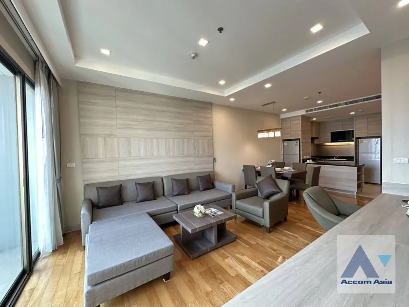 unit 3 Bedrooms  Apartment For Rent in Sukhumvit, Bangkok  near BTS Phrom Phong (AA45860)