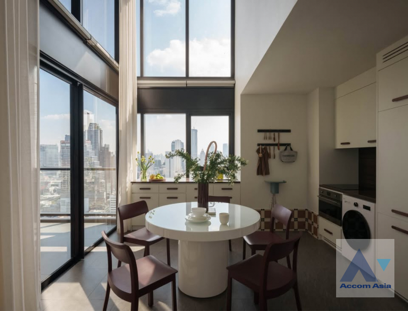 9  2 br Condominium For Rent in Silom ,Bangkok BTS Surasak at The Lofts Silom AA45861