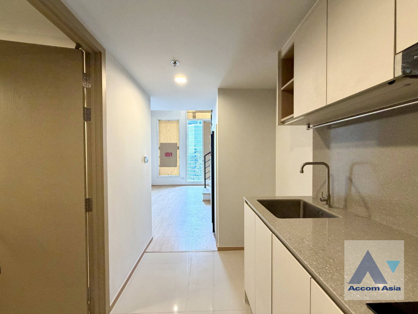7  1 br Condominium For Sale in Silom ,Bangkok MRT Silom at Culture Chula AA45863