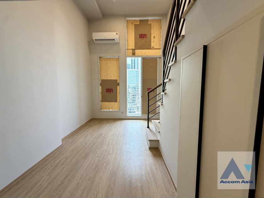 4  1 br Condominium For Sale in Silom ,Bangkok MRT Silom at Culture Chula AA45863