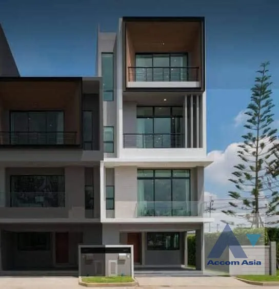 unit 3 Bedrooms  Townhouse For Rent in Krungthep Kreetha, Bangkok  (AA45866)