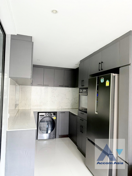 8  3 br Townhouse For Rent in Krungthep Kreetha ,Bangkok  at Nirvana Define Srinakarin-Rama9 AA45866