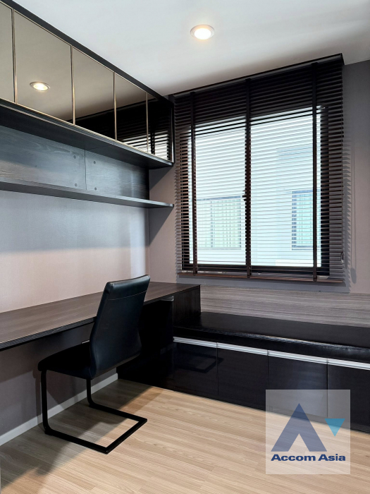 20  3 br Townhouse For Rent in Krungthep Kreetha ,Bangkok  at Nirvana Define Srinakarin-Rama9 AA45866