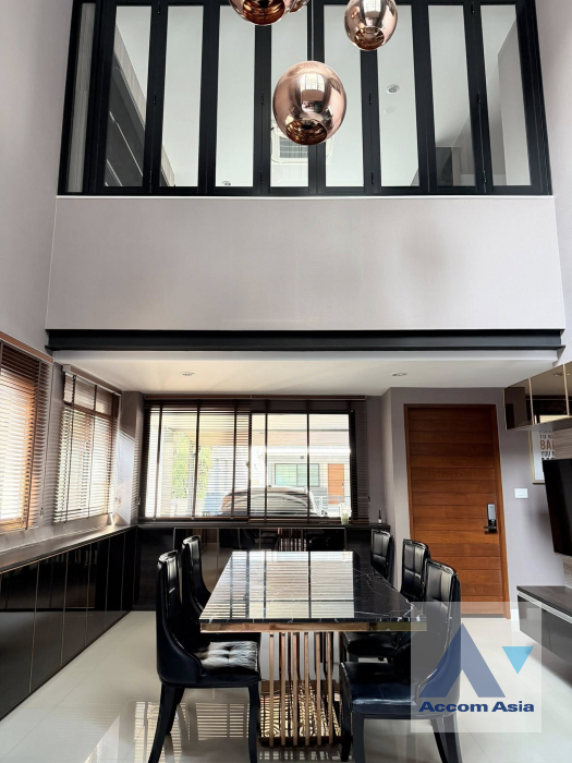 5  3 br Townhouse For Rent in Krungthep Kreetha ,Bangkok  at Nirvana Define Srinakarin-Rama9 AA45866