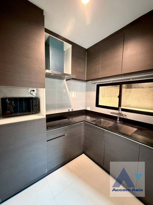 7  3 br Townhouse For Rent in Krungthep Kreetha ,Bangkok  at Nirvana Define Srinakarin-Rama9 AA45866