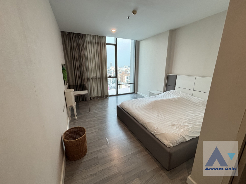 11  2 br Condominium for rent and sale in Charoen Nakhon ,Bangkok BTS Wongwian Yai at The Room Wongwian Yai AA45867