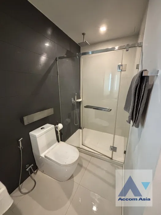 16  2 br Condominium for rent and sale in Charoen Nakhon ,Bangkok BTS Wongwian Yai at The Room Wongwian Yai AA45867