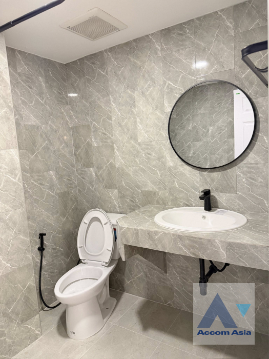 22  4 br Townhouse For Rent in Sathorn ,Bangkok BTS Saint Louis AA45870