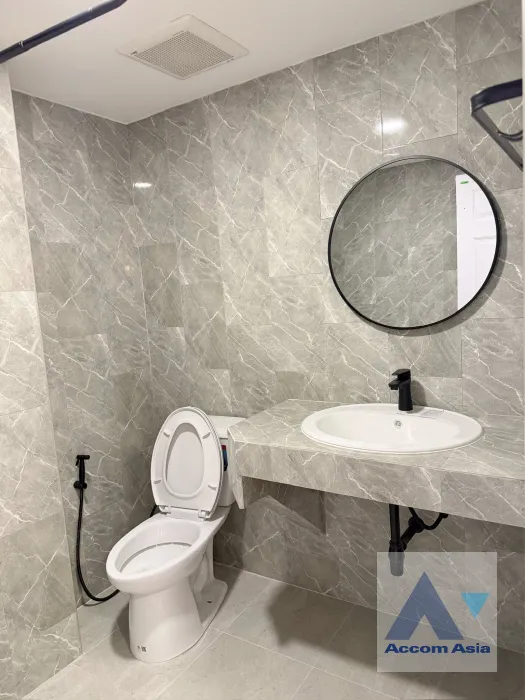 22  4 br Townhouse For Rent in Sathorn ,Bangkok BTS Saint Louis AA45870