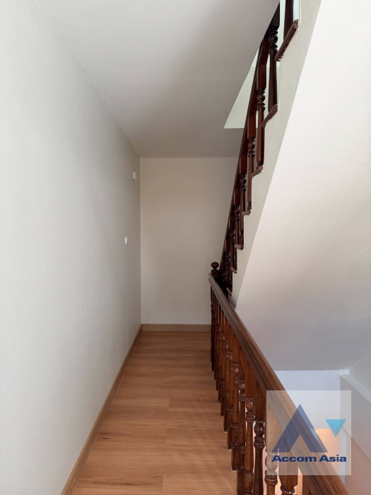 14  4 br Townhouse For Rent in Sathorn ,Bangkok BTS Saint Louis AA45870