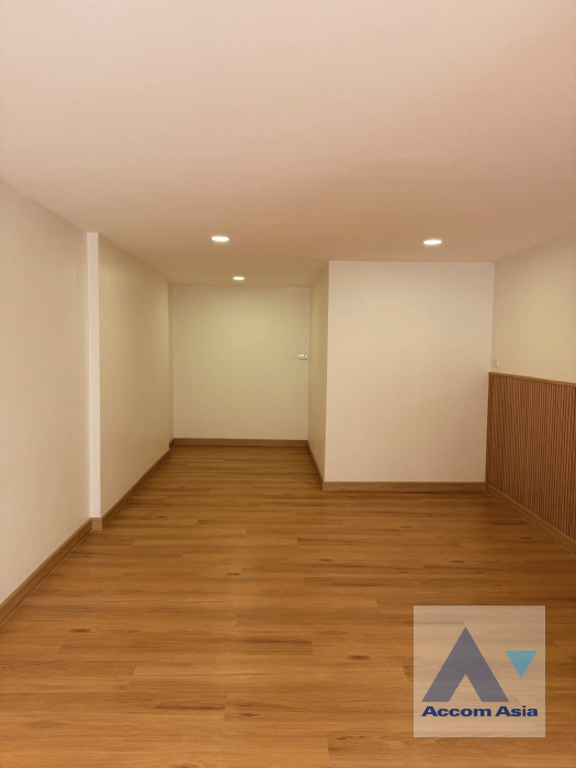 12  4 br Townhouse For Rent in Sathorn ,Bangkok BTS Saint Louis AA45870